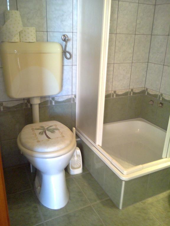 Marina-Buek Apartmanhaz Room photo